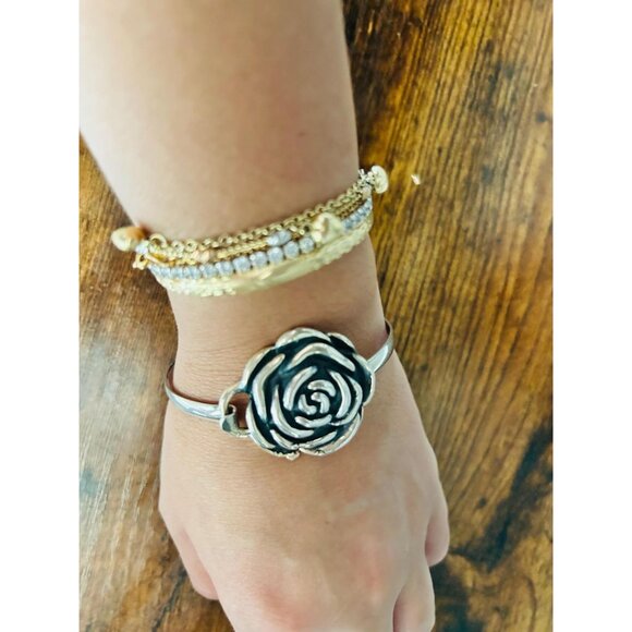 Gorgeous Silver 925 Rose Flower Bangle - Picture 8 of 8